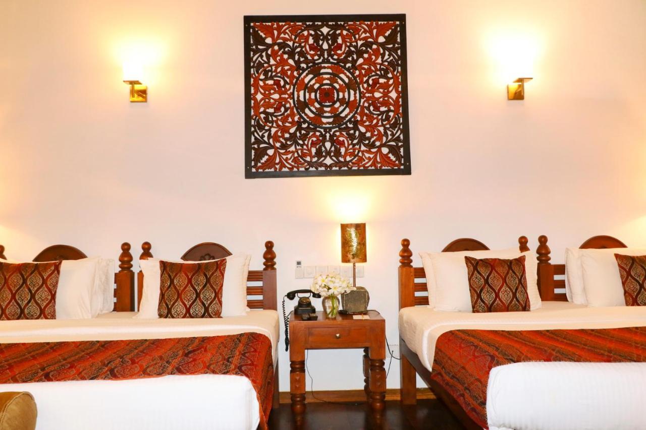 The Heritage Hotel Galle Fort Exterior photo