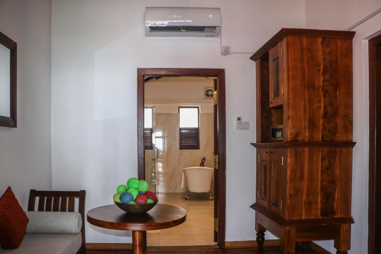 The Heritage Hotel Galle Fort Exterior photo